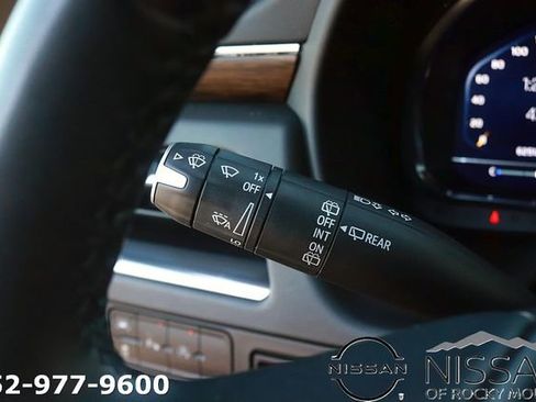 Used 2024 Chevrolet Tahoe Premier RWD image 26