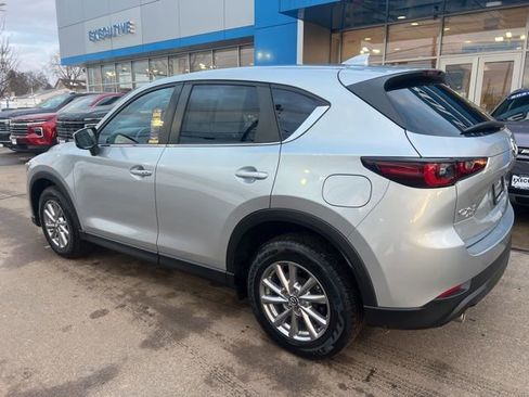 Used 2023 MAZDA CX-5 AWD 2.5 S w/ Select Package image 4