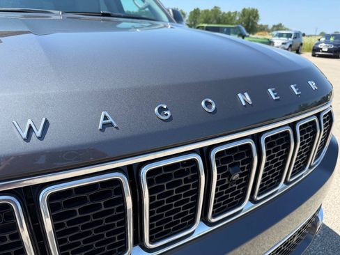 Used 2022 Jeep Wagoneer Series III w/ Convenience Group I AWD/4WD image 30