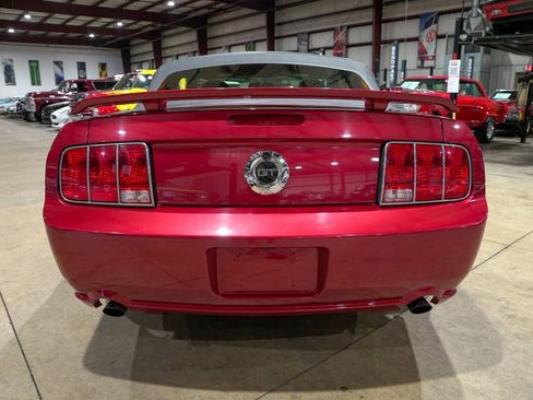 Used 2005 Ford Mustang GT Premium RWD image 23