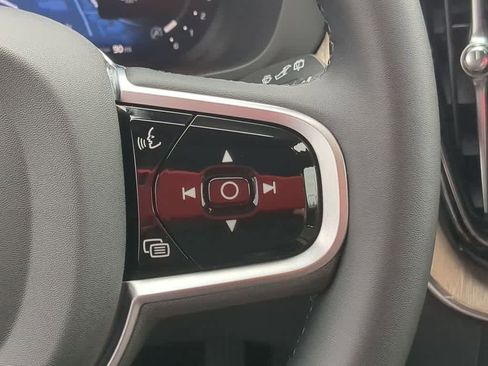 Certified 2026 Volvo XC60 B5 Plus w/ Protection Package Premier image 23