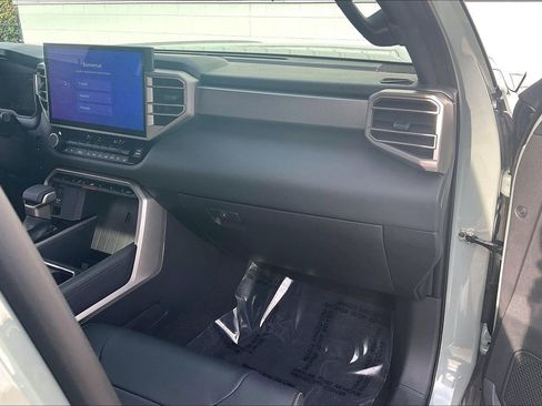 Used 2026 Toyota Tundra Limited image 21