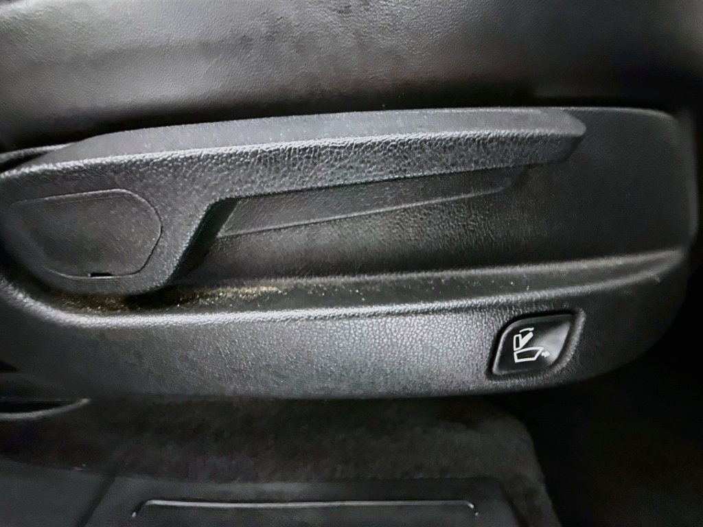 Used 2024 Kia Sorento S AWD/4WD image 43
