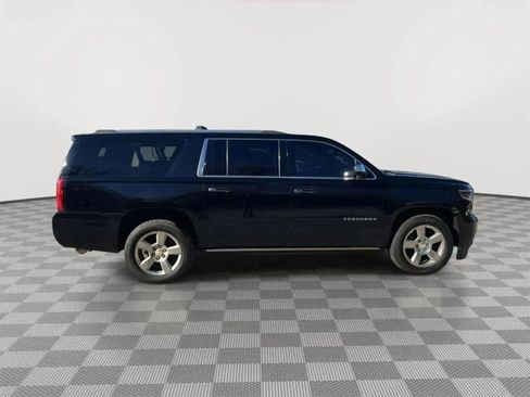 Used 2018 Chevrolet Suburban Premier image 7