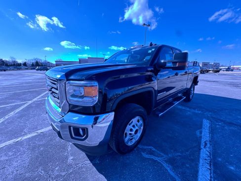 Used 2017 GMC Sierra 2500 SLE image 4