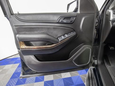 Used 2019 Chevrolet Tahoe LS RWD image 14