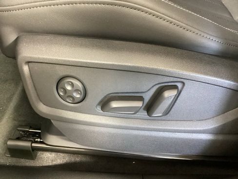 Certified 2025 Audi Q5 2.0T Premium Plus w/ Premium Plus Package image 15