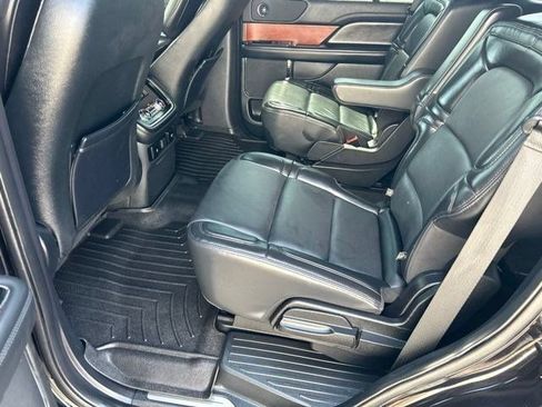 Used 2020 Lincoln Navigator Reserve RWD image 42