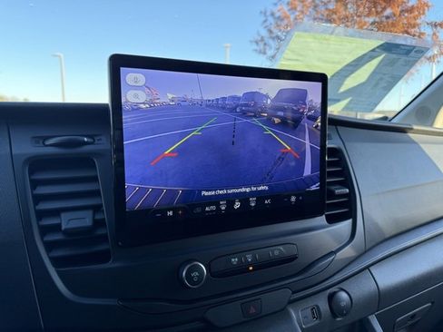 New 2024 Ford E-Transit Low Roof image 19