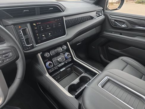 Used 2023 GMC Yukon XL Denali w/ LPO, Floor Liner Package image 25