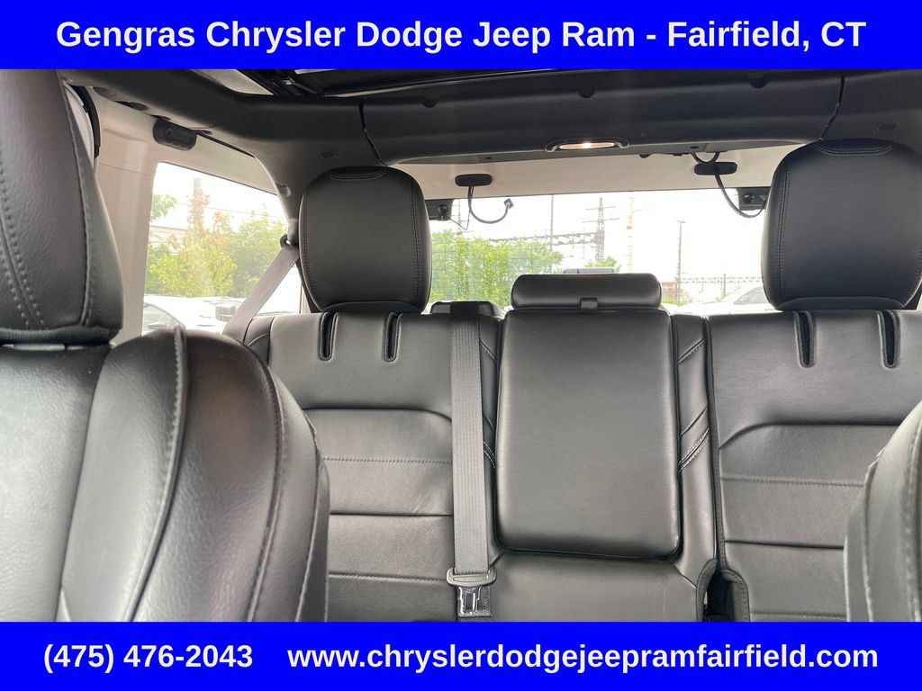 Used 2023 Jeep Wrangler Unlimited Sahara w/ Cold Weather Group AWD/4WD image 57