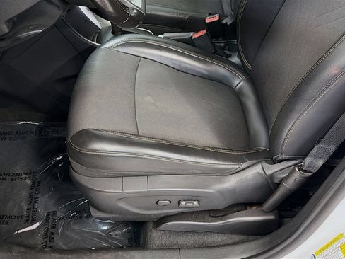 Used 2020 Chevrolet Trax LT w/ Sun & Sound Package FWD image 31