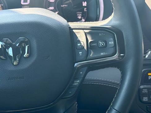 Used 2023 RAM 1500 Limited AWD/4WD image 10
