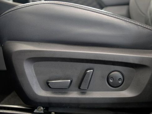 Used 2022 Mitsubishi Outlander SEL image 16