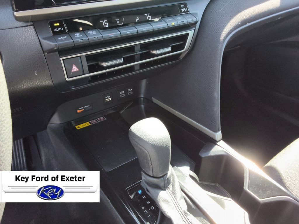 Used 2025 Toyota Camry LE FWD image 32