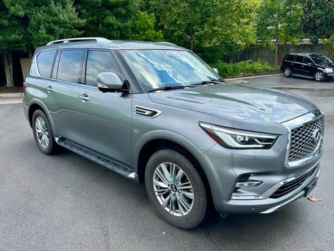 Used 2019 INFINITI QX80 Luxe w/ Proassist Package AWD/4WD image 3