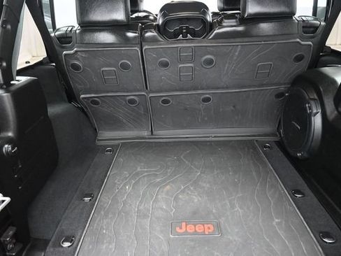 Used 2022 Jeep Wrangler Unlimited Rubicon w/ Steel Bumper Group AWD/4WD image 25