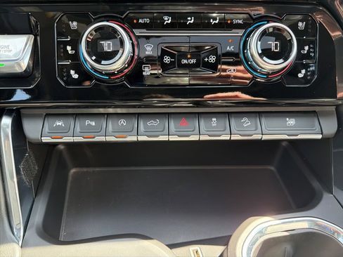 Used 2023 GMC Sierra 1500 Denali w/ Denali Reserve Package AWD/4WD image 35