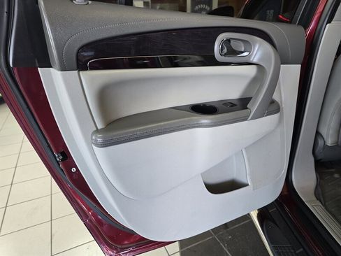 Used 2015 Buick Enclave Leather image 10