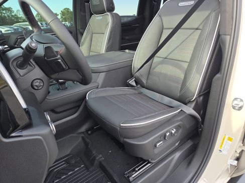 New 2026 GMC Sierra 1500 AT4X w/ AT4X AEV Edition image 33