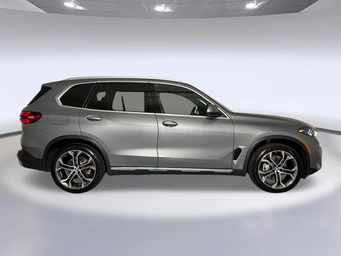 Used 2026 BMW X5 sDrive40i RWD image 8