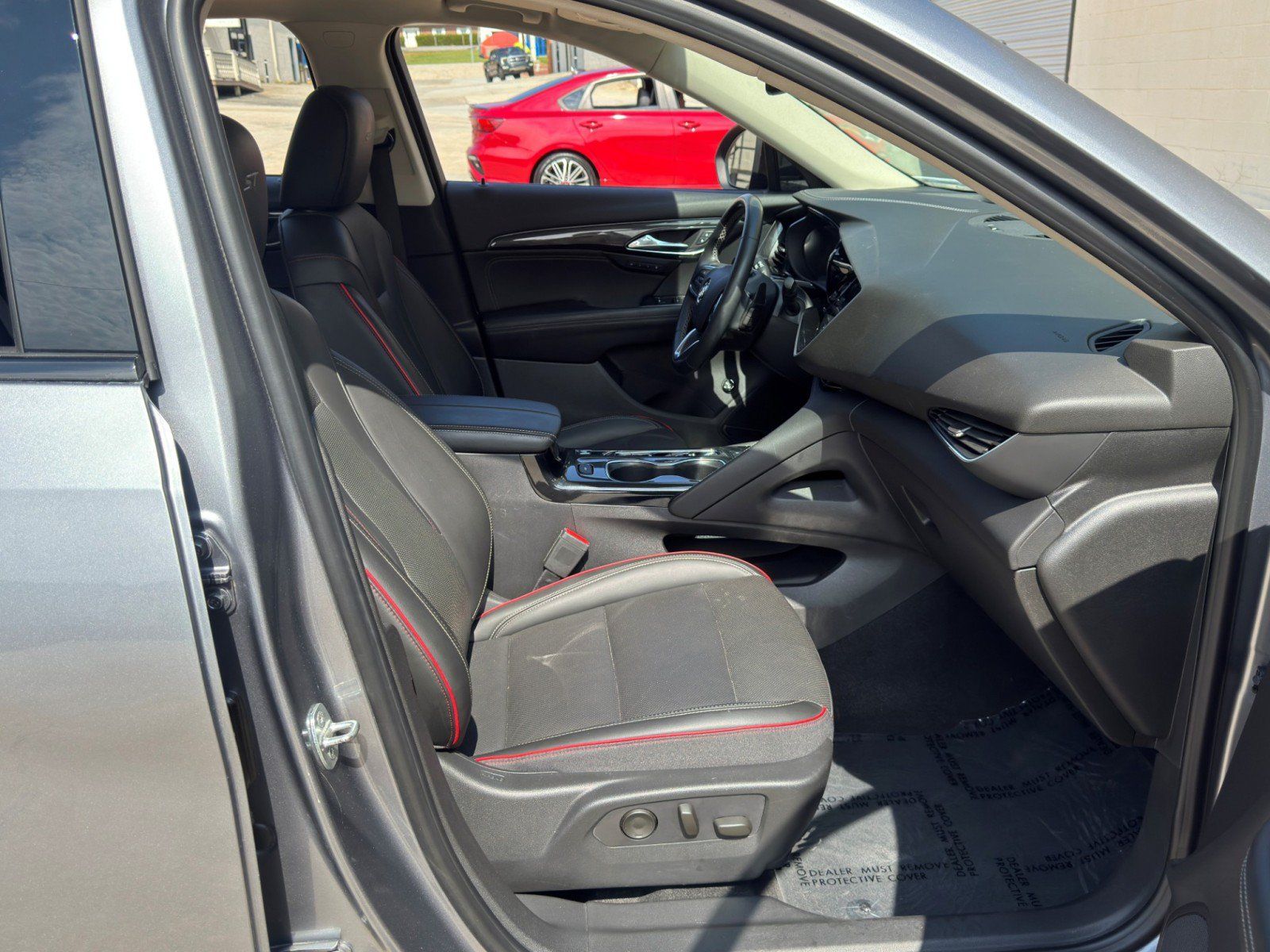 Used 2022 Buick Envision Essence w/ Sport Touring Package FWD image 15