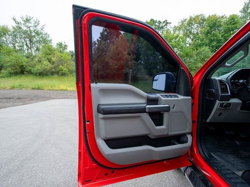 Used 2016 Ford F150 XLT w/ Equipment Group 302A Luxury AWD/4WD image 12