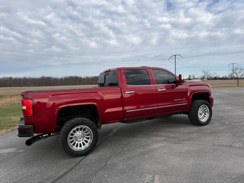 Used 2018 GMC Sierra 2500 Denali w/ Duramax Plus Package image 6
