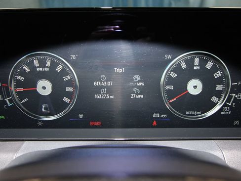 Used 2024 Ford Mustang GT RWD image 11