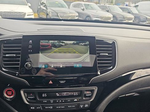 Used 2021 Honda Pilot Black Edition image 28