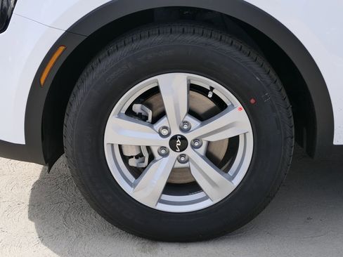 New 2026 Kia Sorento LX image 8