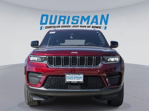 New 2025 Jeep Grand Cherokee Laredo X w/ Luxury Tech Group I image 2