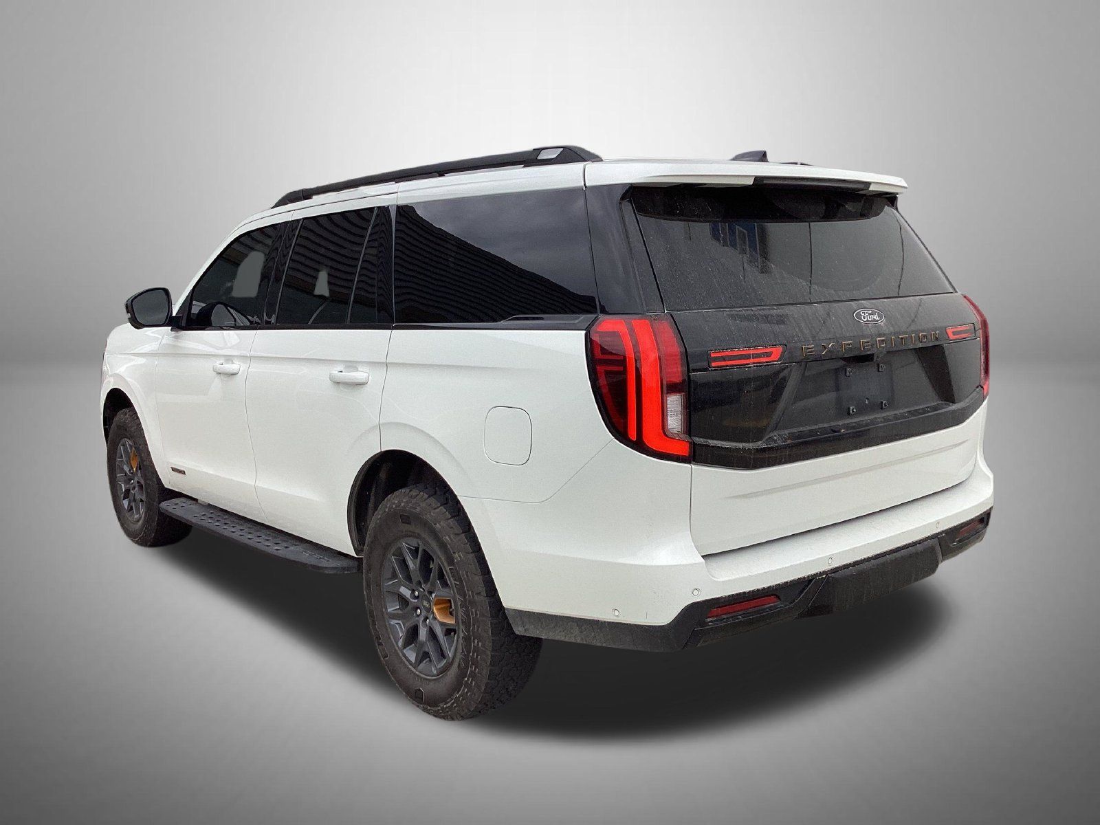Used 2025 Ford Expedition Tremor AWD/4WD image 2