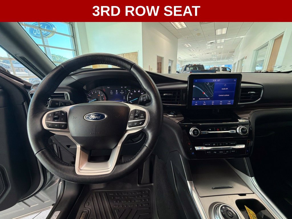 Used 2021 Ford Explorer Limited w/ Equipment Group 301A AWD/4WD image 8
