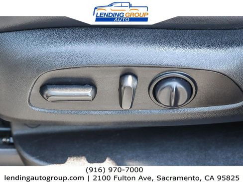 Used 2021 Chevrolet Traverse LT image 19