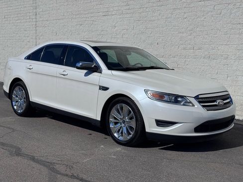 Used 2010 Ford Taurus Limited image 7