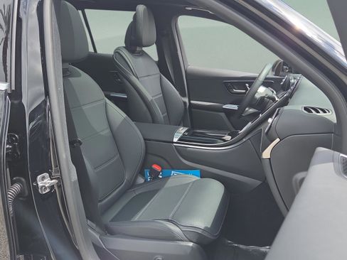 Certified 2026 Mercedes-Benz GLC 300 image 18