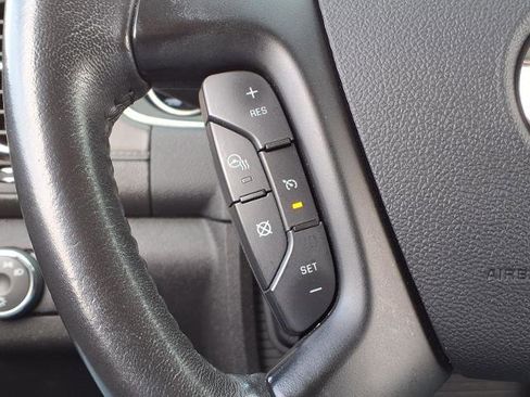 Used 2017 Buick Enclave Leather image 11