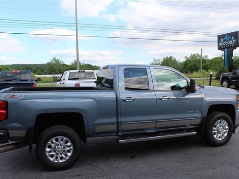 Used 2015 Chevrolet Silverado 2500 LT w/ LT Convenience Package AWD/4WD image 7