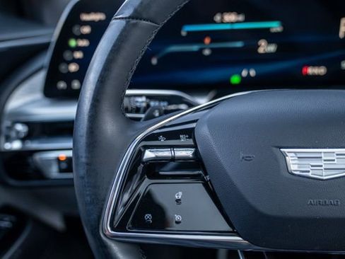 Used 2024 Cadillac Lyriq Sport image 33