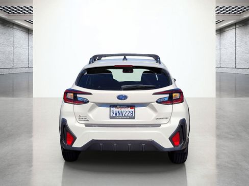 Certified 2025 Subaru Crosstrek 2.5i Premium AWD/4WD image 8