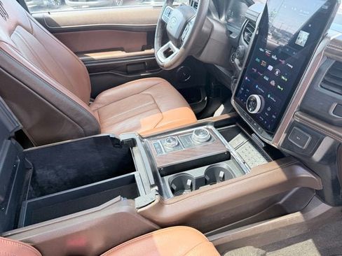 Used 2024 Ford Expedition Max King Ranch AWD/4WD image 19