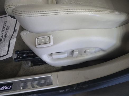 Used 2016 Cadillac SRX Premium image 19