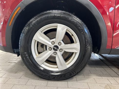 Used 2022 Kia Sorento LX image 26