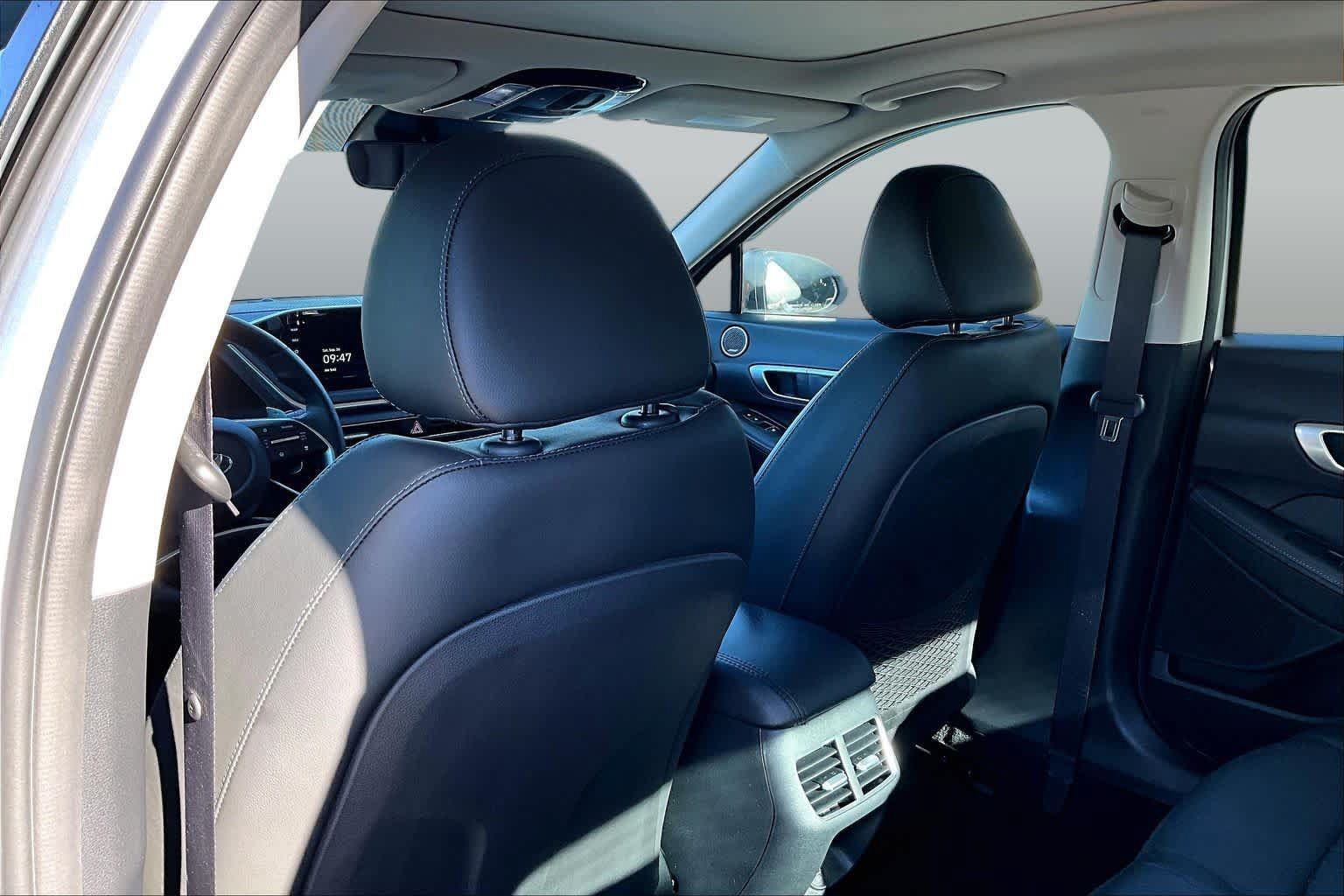 Used 2020 Hyundai Sonata Limited FWD image 22