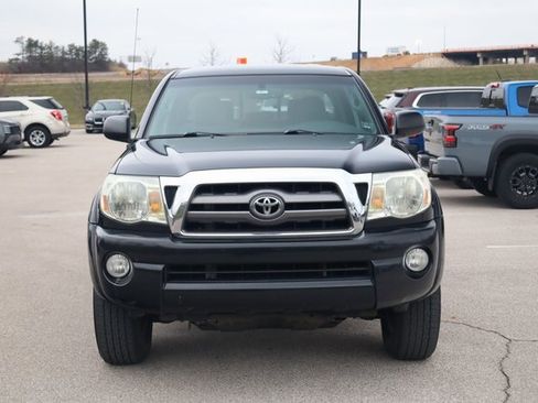 Used 2010 Toyota Tacoma PreRunner image 3