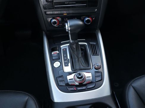 Used 2017 Audi Q5 2.0T Premium Plus w/ Technology Package image 16