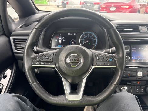 Used 2018 Nissan Leaf SL w/ SL Technology Package FWD image 13