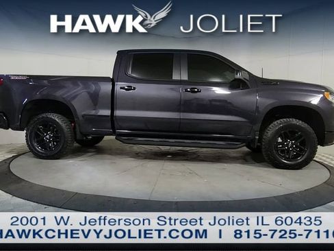 Used 2024 Chevrolet Silverado 1500 LT Trail Boss w/ Convenience Package II AWD/4WD image 8