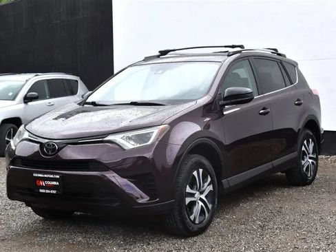 Used 2017 Toyota RAV4 LE w/ All Weather Liner Package AWD/4WD image 8